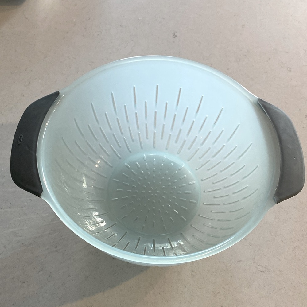 OXO Good Grips 5 Quart Colander in Sea Glass